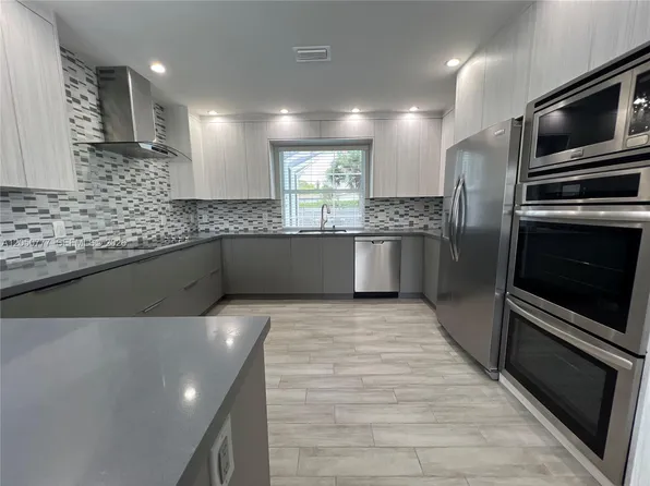 1405 N 46th Ave, Hollywood, FL 33021