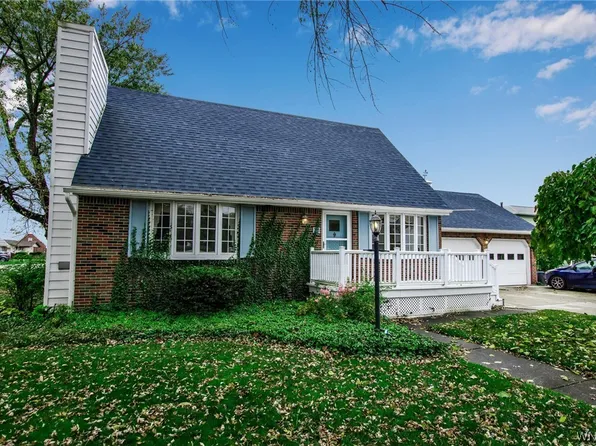 76 Smith Dr, Lackawanna, NY 14218