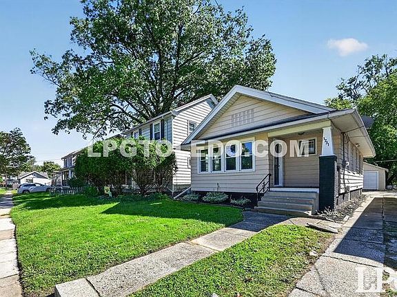 3rd image of 1731 Talbot St