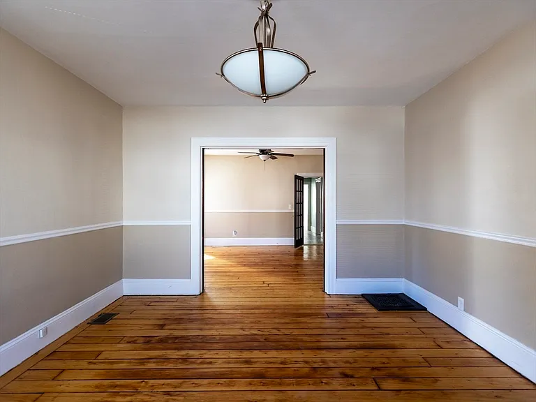 18 Meader St #1 — Photo 14