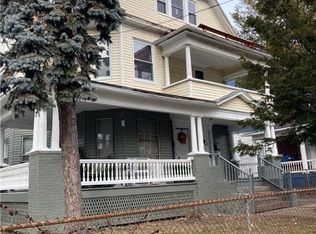 133-135 Oakland Ter, Hartford, CT 06112