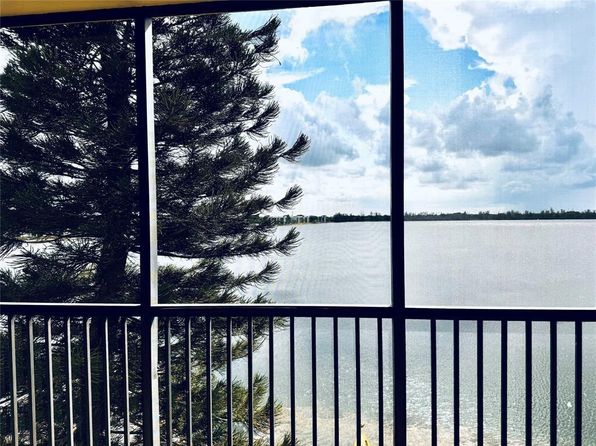111 Lake Emerald Dr APT 407