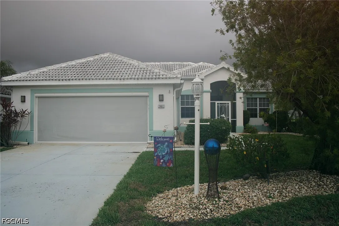 3 bed, 2.0 bath, 1450 sqft, $4,000 — Photo 1