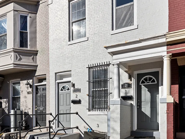 219 P St NW #1 — Photo 25