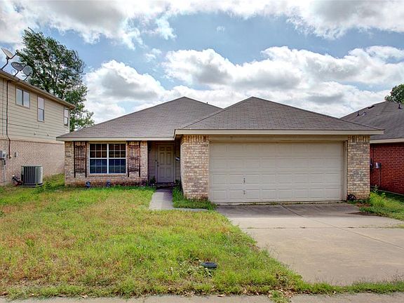 2nd image of 1717 Enoch Dr