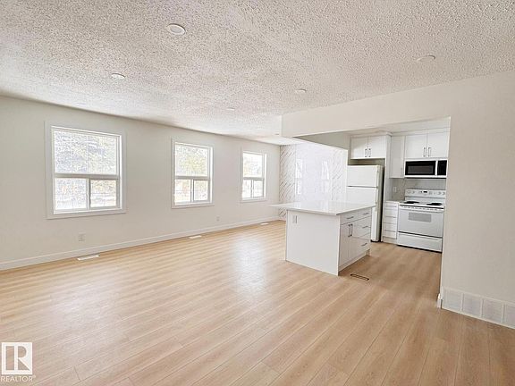 2nd image of 20 Hunt Rd NW