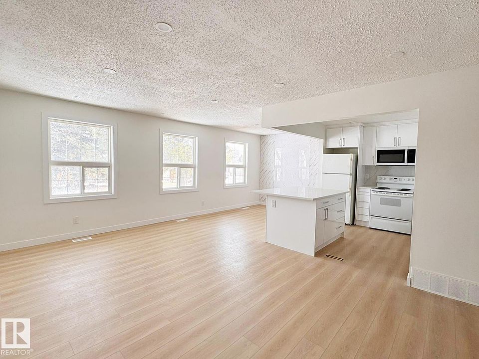 1st image of 20 Hunt Rd NW