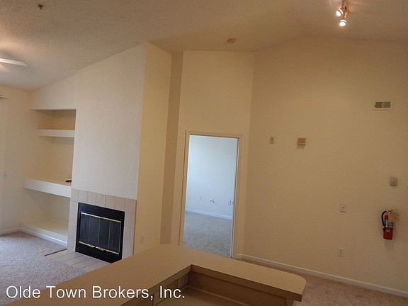 5th image of 13015 Plantation Park Cir APT 10311