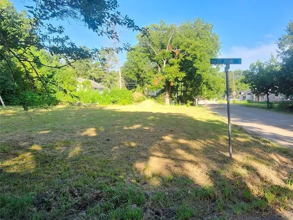 1210 Saint John St, Greenville, TX 75401