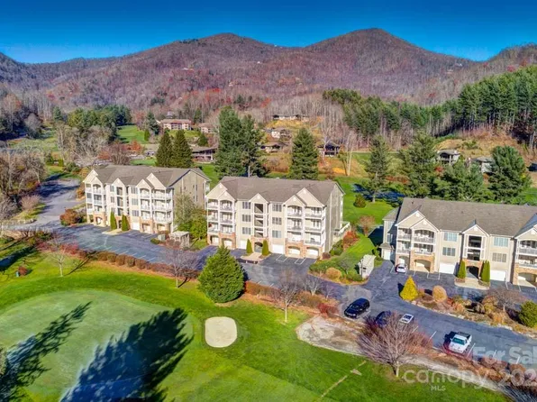 37 Glenview Ln APT 2016, Maggie Valley, NC 28751