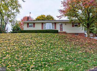 545 Doe Run Rd, Lititz, PA 17543