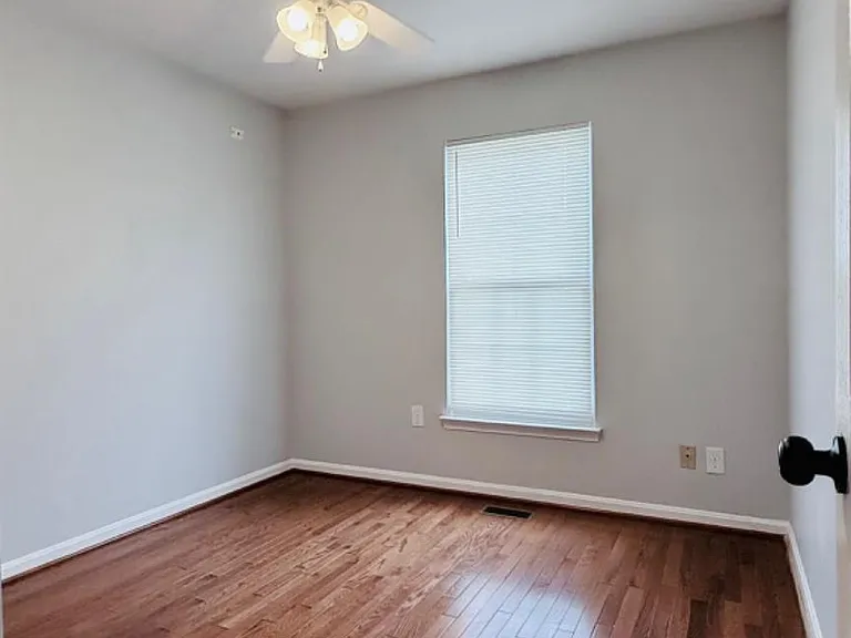 13042 Hunterbrook Dr — Photo 16