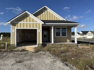 203 Winters Rest Rd, Beaufort, NC 28516