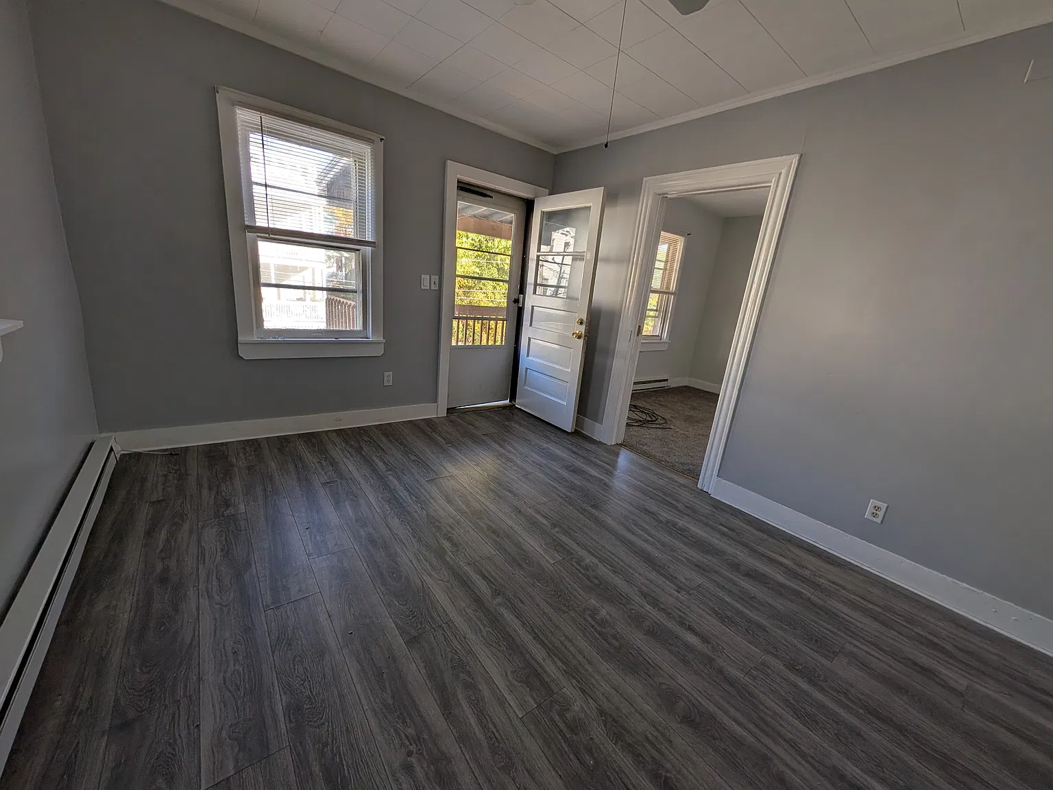 2 bed, 900 sqft, $1,500 — Photo 4