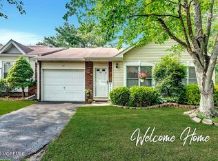 62 Woodshill Dr S, Lakewood, NJ