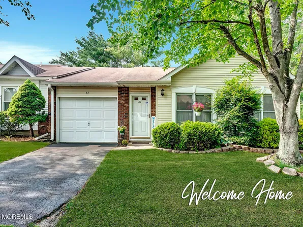 62 Woodshill Drive S, Lakewood, NJ 08701