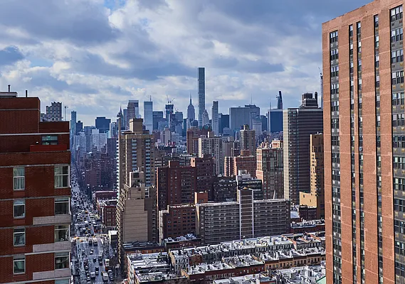 Rented by Compass | media 22