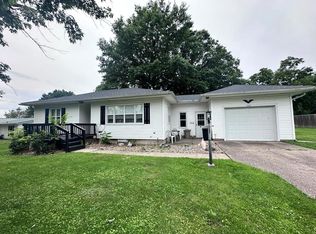 523 N Adams St, Memphis, MO 63555