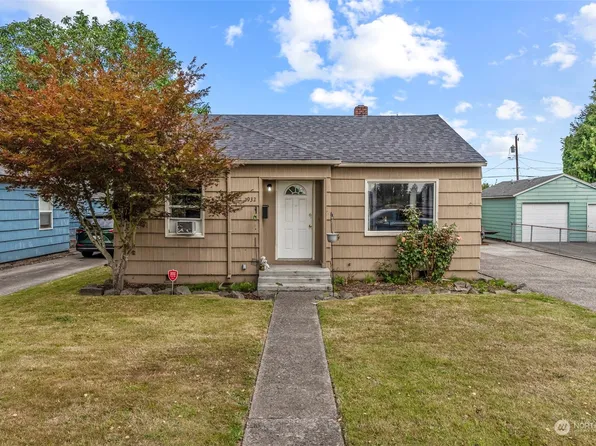 2932 Washington Way, Longview, WA 98632