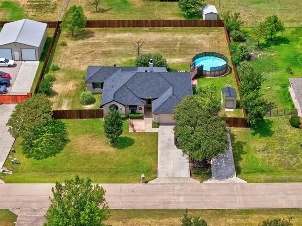 107 Cottonwood Dr, Fate, TX 75189
