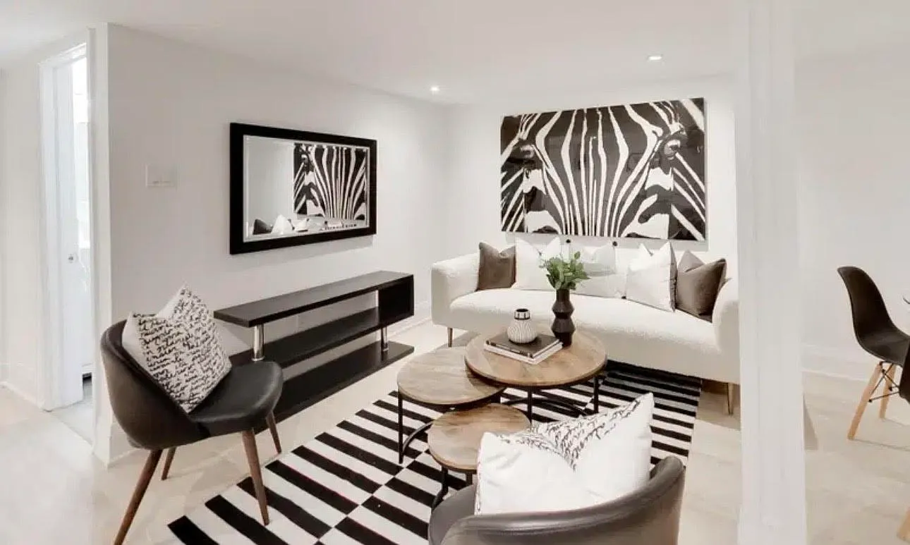 32 Appleton Avenue — Photo 2