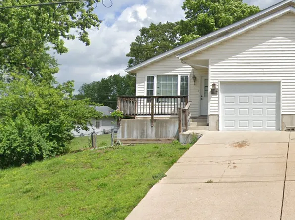 1427 W Springfield Ave, Union, MO 63084