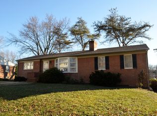 105 Martingale Rd, Sparrows Pt, MD 21219