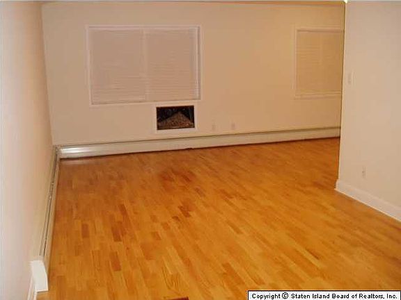 3rd image of 21 Gadsen Pl APT 2B