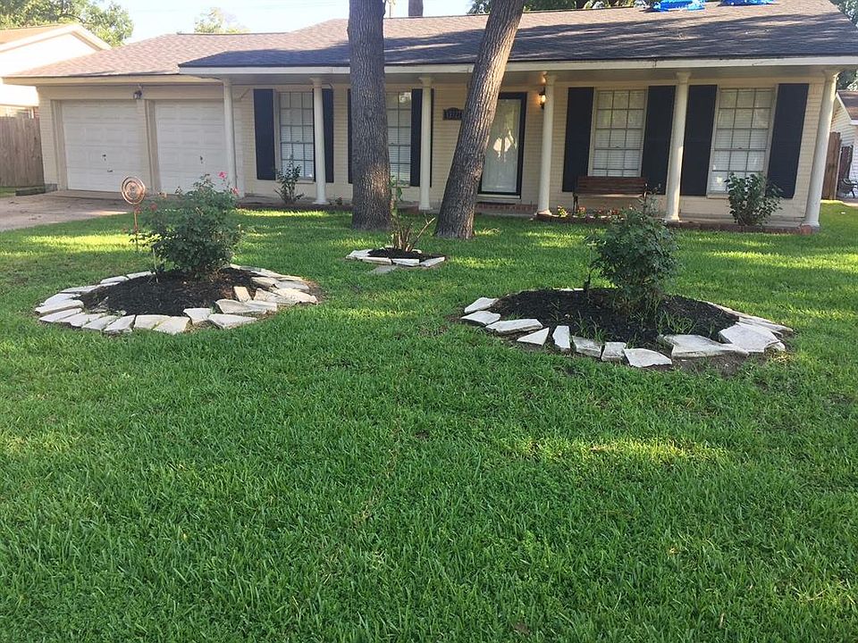 1st image of 13327 Oak Leaf Ln