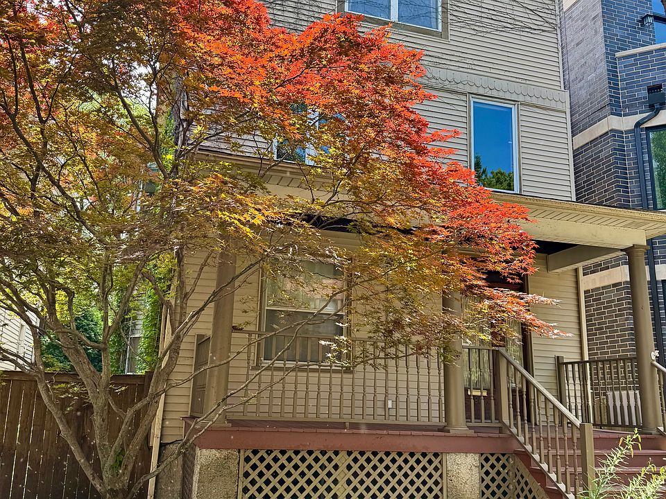1st image of 1843 W Waveland Ave #2