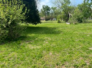 420 S 4th St, Iola, KS 66749