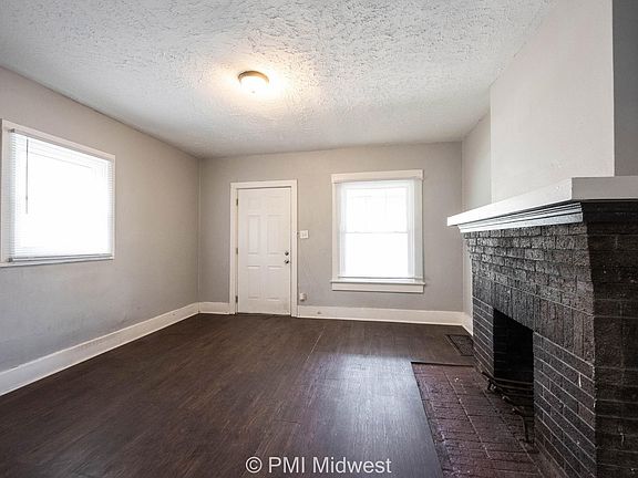 5th image of 2951 Winthrop Ave