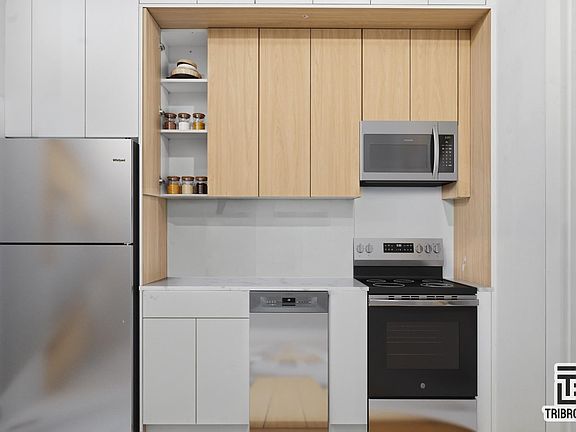 2nd image of 105 Berry St #3B