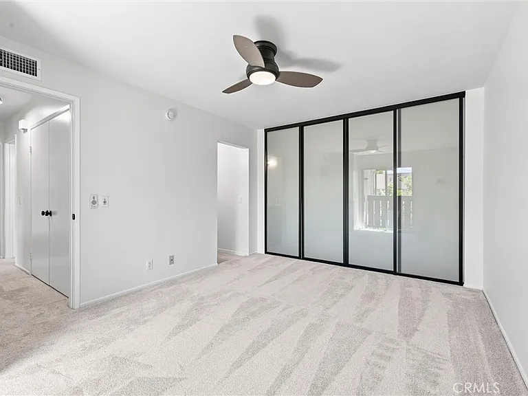 128 Clearbrook — Photo 12