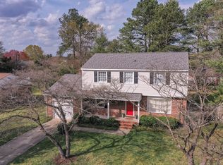 1306 Canterbury Ln, Colonial Heights, VA 23834