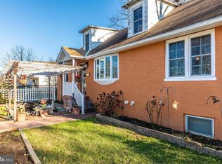 123 Hazel Ave, Folsom, PA 19033