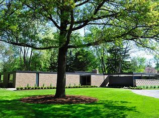12944 Borgman Ave, Huntington Woods, MI 48070