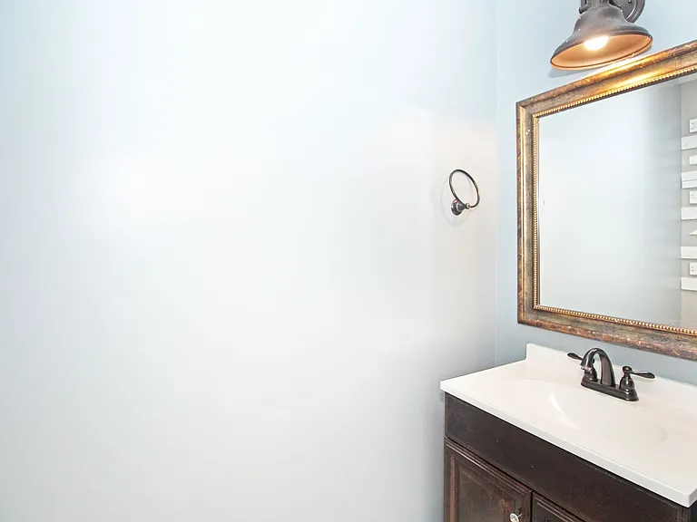 896 Rose Ct — Photo 30