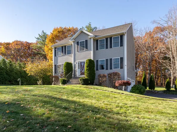 14 Chandler Lane, Raymond, NH 03077