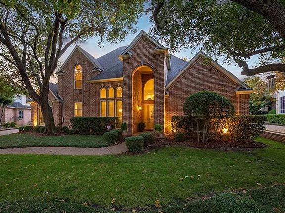 3rd image of 260 Glenrose Ct