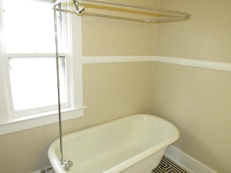 821 S 7th St — Photo 18