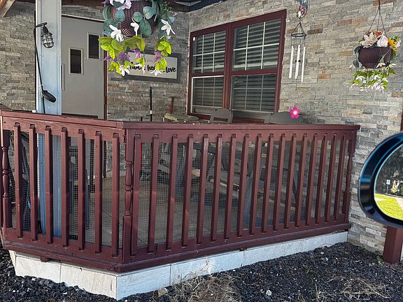 2nd image of 205 Pinewood Ln