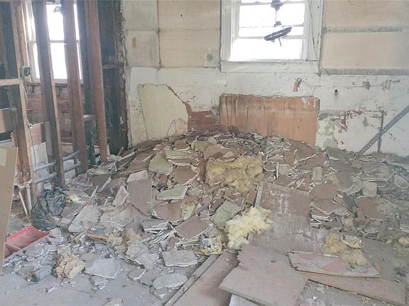 2nd image of 2107 Erick Ave