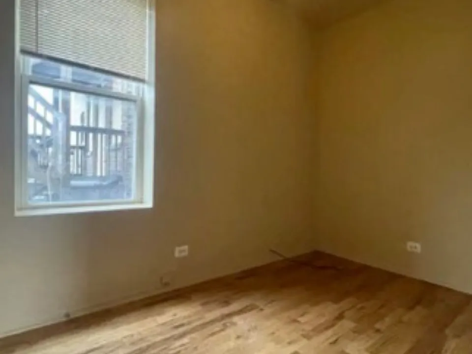 1537 S Saint Louis Ave #1R