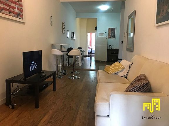 4th image of 1422 Greene Ave APT 3L