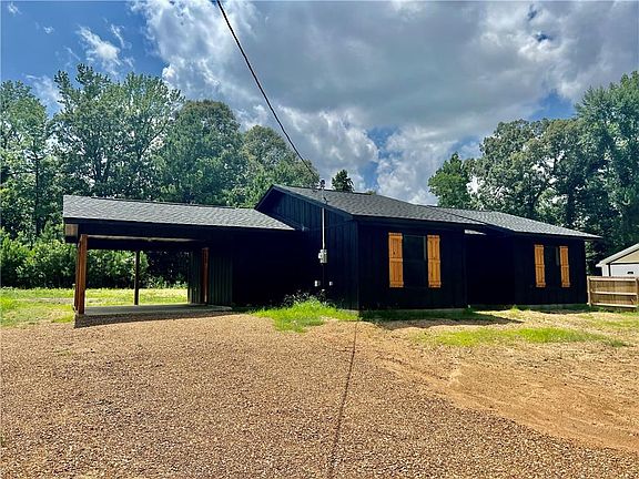 2nd image of 7018 Carmona Dr