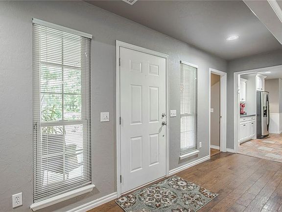 5th image of 1204 Pine Dr