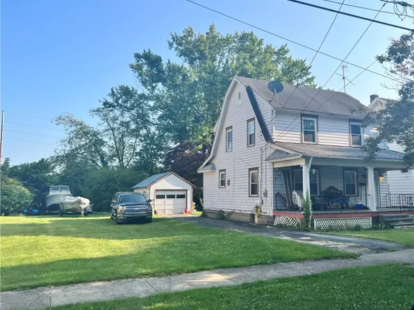 225 W Sheridan Ave, New Castle, PA 16105
