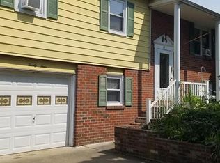 24 Chiming Rd, New Castle, DE 19720