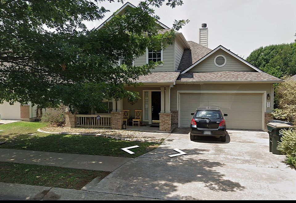 2nd image of 122 Village Commons Blvd
